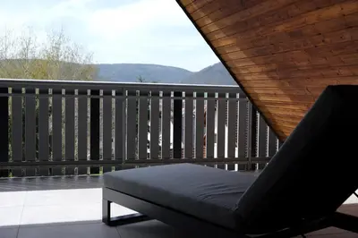 Ein allgemeiner Bergblick oder ein Berglick von der Ferienwohnung aus