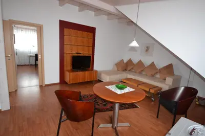 Ein Sitzbereich in der Unterkunft Weinhaus Steppe Hotel 3***Superior und Weinstube