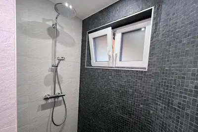 Ein Badezimmer in der Unterkunft Ferienwohnung Seckenheim - stilvoll übernachten zwischen Mannheim und Heidelberg ideal für Kurztrips