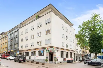 Das Gebäude in dem sich die Ferienwohnung befindet