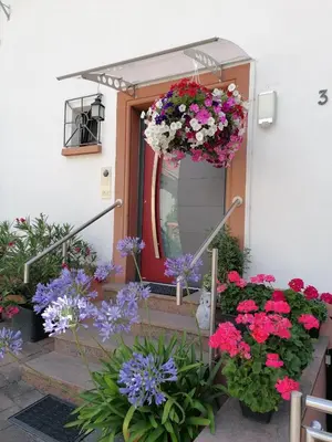 Ein Garten an der Unterkunft Ferienwohnung Lang