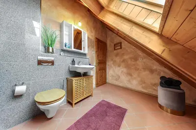 Ein Badezimmer in der Unterkunft Apartment Joelle mit Sauna, Schwimmteich und Gym