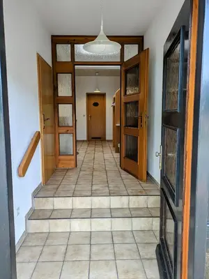 Grundriss der Unterkunft 4 Zimmer geräumige und ruhig gelegene Ferien- und Monteurwohnung nur für Sie allein AUjvari Vermietungen