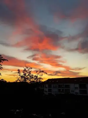 Blick auf den Sonnenuntergang/Sonnenaufgang von der Ferienwohnung aus oder aus der Nähe