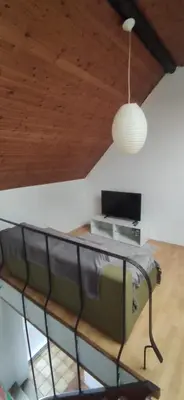 TV/Unterhaltungsangebot in der Unterkunft Vieja Casita de huespedes con Escaleras