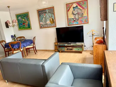 TV/Unterhaltungsangebot in der Unterkunft Goldstadt Wohlfühl-Suite Zentrale Lage im Herzen von Pforzheim
