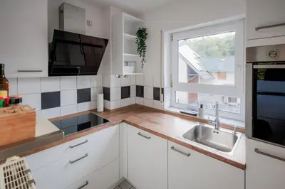 Küche/Küchenzeile in der Unterkunft Stylishes Village Apartment
