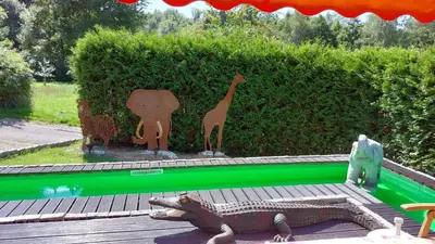 Ein Garten an der Unterkunft Haus Tsavo