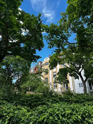 Ein Garten an der Unterkunft Maisonettewohnung im Loft Stil mit wunderschöner Terrasse