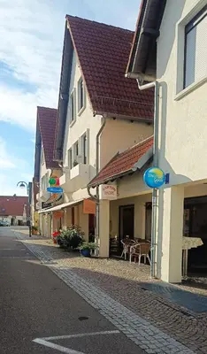 Das Gebäude in dem sich die Ferienwohnung befindet