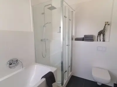 Ein Badezimmer in der Unterkunft Helle Stadtwohnung Miltenberg Perle am Main
