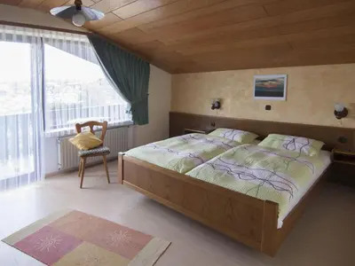 Ein Bett oder Betten in einem Zimmer der Unterkunft Haus Fernblick Apartment 2