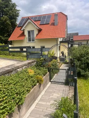 Das Gebäude in dem sich die Ferienwohnung befindet