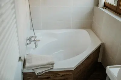Ein Badezimmer in der Unterkunft Modern Boho-Style Apartment