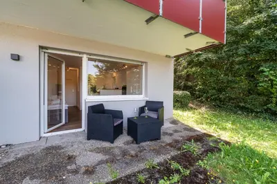 Ein Garten an der Unterkunft 1-Zimmerapartment Am Hochwald