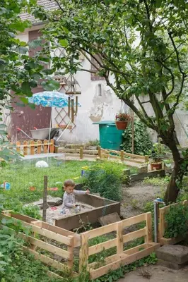 Ein Garten an der Unterkunft Sekretärzimmer 2