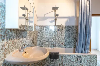Ein Badezimmer in der Unterkunft Zentral gelegene Unterkunft zB für Monteure in Sprendlingen 3 min vom Bahnhof entfernt