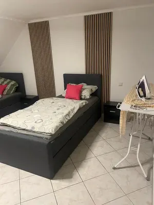 Ein Bett oder Betten in einem Zimmer der Unterkunft Top möblierte Unterkunft in Ludwigshafen