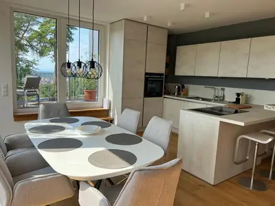 Küche/Küchenzeile in der Unterkunft Luxuswohnung in Villa mit fantastischem Blick