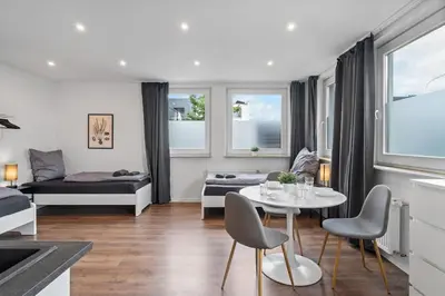 Ein Sitzbereich in der Unterkunft RO01 Schickes 1-Zimmer Apartment