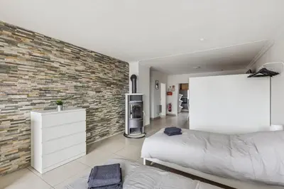 Ein Bett oder Betten in einem Zimmer der Unterkunft MONTEUR - Unterkunft für bis zu 7 Personen in 64569 Nauheim - GG09