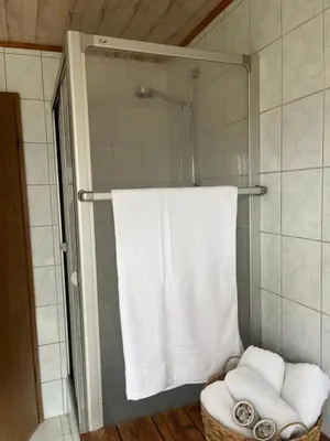 Ein Badezimmer in der Unterkunft Ferienwohnung Zum Drachenfels