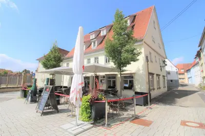 Das Gebäude in dem sich das Hotel befindet