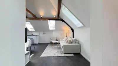 Ein Sitzbereich in der Unterkunft LudwigsHome - Zentrale Lage, Luxusbad, Workspace, Klima