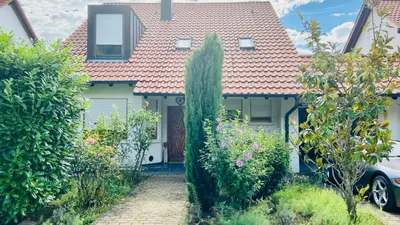 Ein Garten an der Unterkunft Gästezimmer Sabine