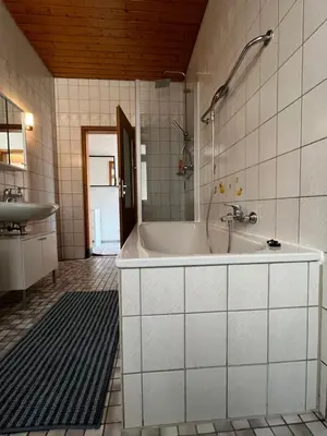 Ein Badezimmer in der Unterkunft Charmantes Apartment
