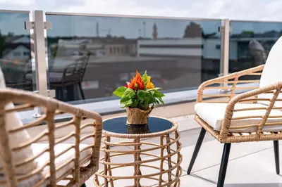 Ein Balkon oder eine Terrasse in der Unterkunft DOM Inn