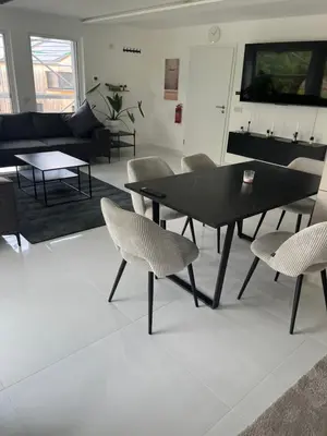 Ein Sitzbereich in der Unterkunft 2 Moderne Wohnung nahe Museum