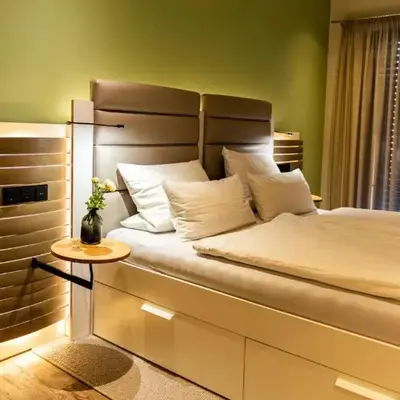 vineLodge L