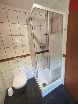 Ein Badezimmer in der Unterkunft Weingut Jürgen - Lutz
