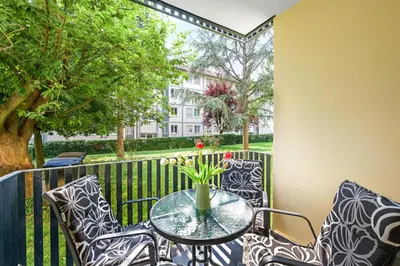 Ein Garten an der Unterkunft Ferienwohnung Neckarblick Heilbronn