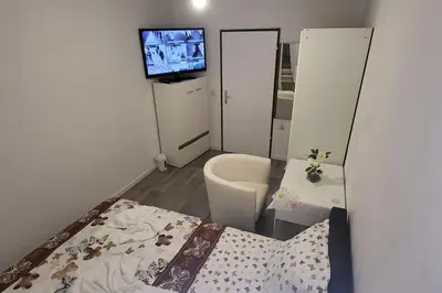 Ein Badezimmer in der Unterkunft Gemütliches Loft 150 m von SLK klinikum Böckingen