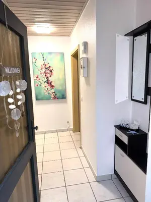 Küche/Küchenzeile in der Unterkunft Neu renovierte Ferienwohnung mit Terrasse & schnellem WLAN im Odenwald