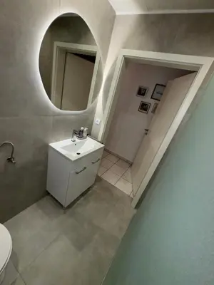 Ein Badezimmer in der Unterkunft Neu renovierte Ferienwohnung mit Terrasse & schnellem WLAN im Odenwald