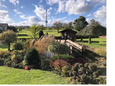 Ein Garten an der Unterkunft Ferienwohnung Zum Eduardstal