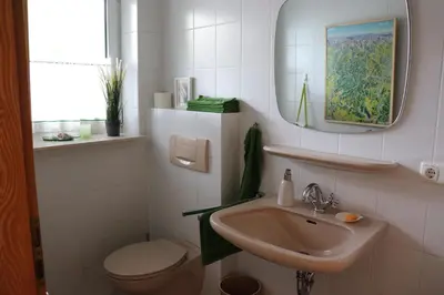 Ein Badezimmer in der Unterkunft Ferienwohnung Orts-Idyll