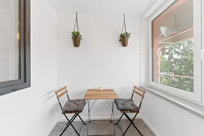 Grundriss der Unterkunft TOP Apartments - Stilvolle Wohnung im Stadtzentrum - Loggia - Kingsize Bett - Smart TV - Netflix - 60qm - 24h Check-In