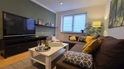 TV/Unterhaltungsangebot in der Unterkunft Wohnung Medicus, 3 ZKB, Balkon, Garten, nähe Stadtpark, ruhig