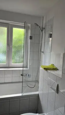 Ein Badezimmer in der Unterkunft Wohnung Medicus, 3 ZKB, Balkon, Garten, nähe Stadtpark, ruhig