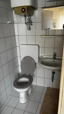 Ein Badezimmer in der Unterkunft Haus Gudrun
