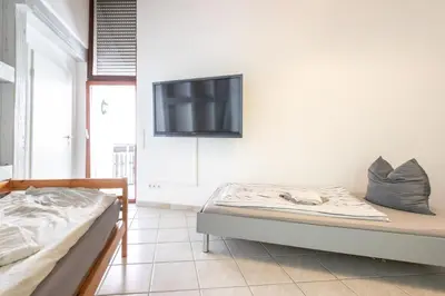 Grundriss der Unterkunft Arbeitnehmerunterkunft I 3 Betten I Balkon I eigene Küche & Bad