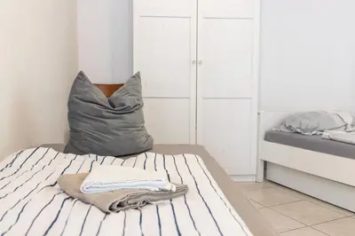 Grundriss der Unterkunft Arbeitnehmerunterkunft I 3 Betten I Balkon I eigene Küche & Bad