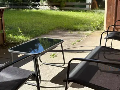 Ein Garten an der Unterkunft Garden Retreat - Küche - Bad - Garten
