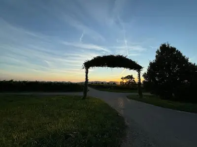Blick auf den Sonnenuntergang/Sonnenaufgang von der Ferienwohnung aus oder aus der Nähe