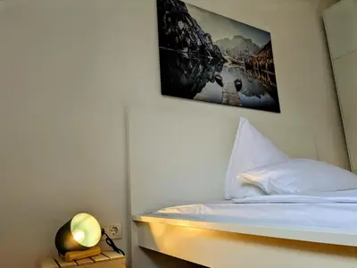 Ein Bett oder Betten in einem Zimmer der Unterkunft 55qm Messe Wohnung, Trade Fair, 6 Minuten zur Messe