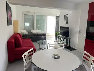 TV/Unterhaltungsangebot in der Unterkunft Delightful Studio with Balcony near Hockenheimring